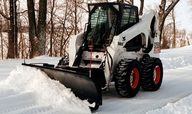 Фотография универсального минипогрузчика Bobcat